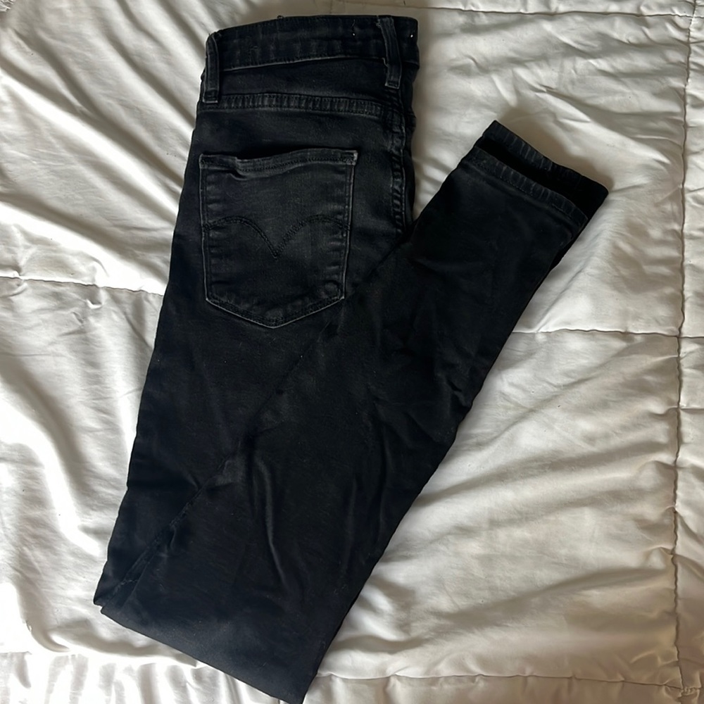 Black 721 High Rise Skinny Levi Jeans